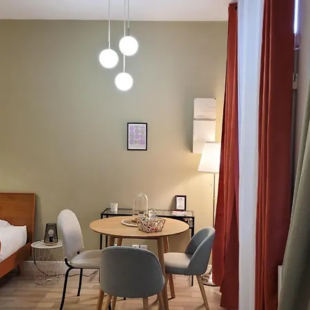 L'eden Rouennais -studio Cosy - Gare A 2 Min- Fibre 700mb - Coeur De 公寓 *